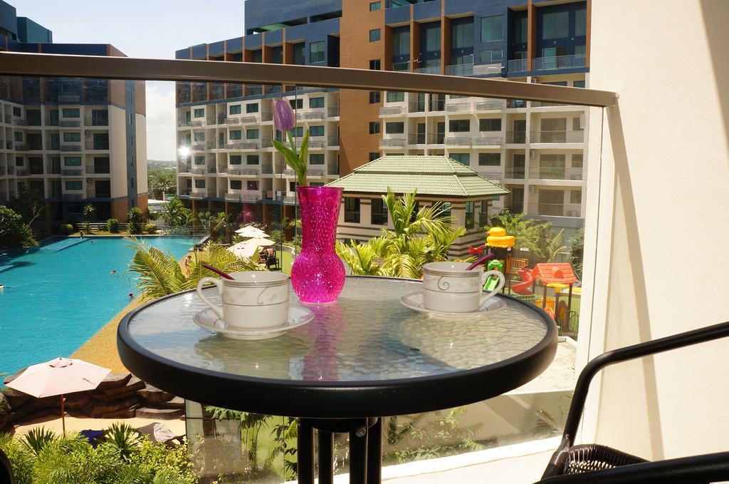 Pool View In Laguna Beach Resort 2 Jomtien Beach Exterior photo